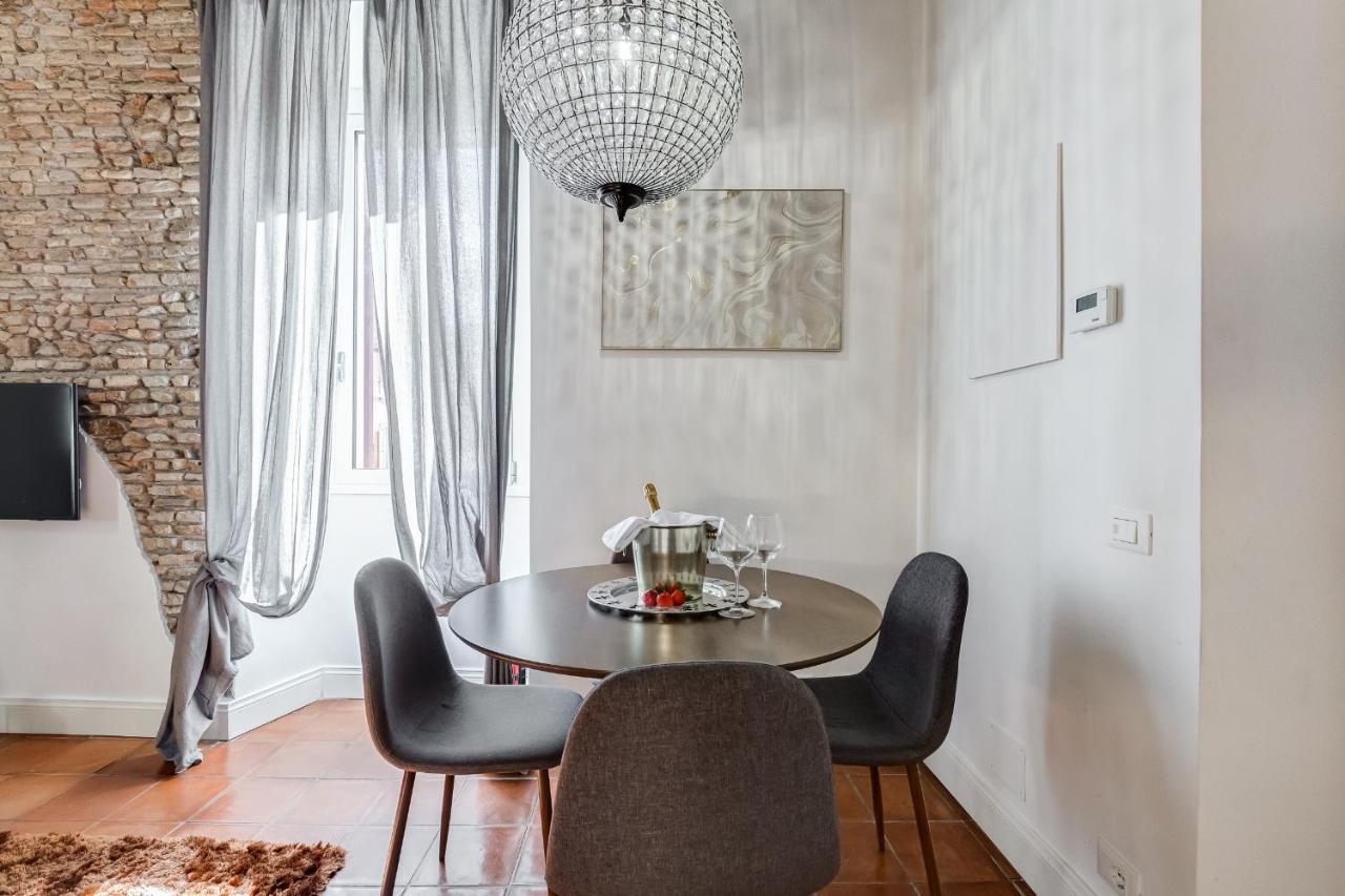 Campo Dei Fiori Royal Orchid Apartment Roma Ngoại thất bức ảnh